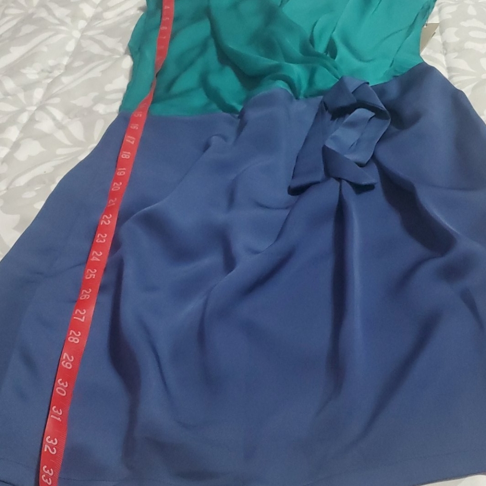 Dress - Picture 2 of 7